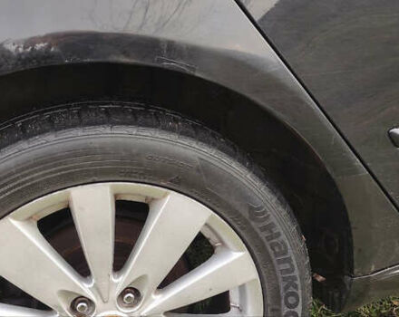 Черный Хендай Соната, объемом двигателя 2.4 л и пробегом 275 тыс. км за 6000 $, фото 10 на Automoto.ua