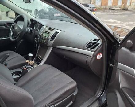 Черный Хендай Соната, объемом двигателя 2 л и пробегом 264 тыс. км за 5400 $, фото 11 на Automoto.ua
