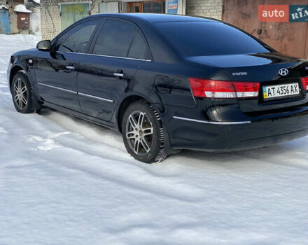 Черный Хендай Соната, объемом двигателя 2 л и пробегом 90 тыс. км за 9800 $, фото 3 на Automoto.ua