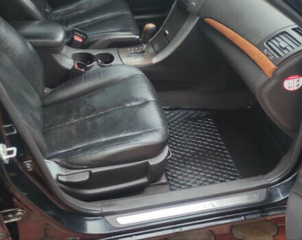 Черный Хендай Соната, объемом двигателя 2.4 л и пробегом 275 тыс. км за 6000 $, фото 19 на Automoto.ua