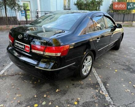 Чорний Хендай Соната, об'ємом двигуна 2 л та пробігом 109 тис. км за 6990 $, фото 4 на Automoto.ua