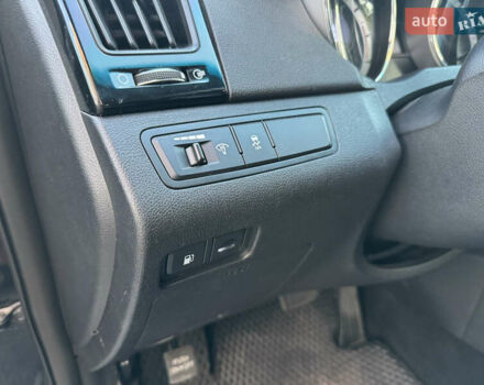 Черный Хендай Соната, объемом двигателя 2.4 л и пробегом 270 тыс. км за 9200 $, фото 26 на Automoto.ua