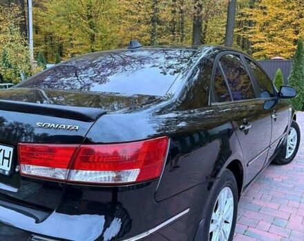 Чорний Хендай Соната, об'ємом двигуна 2 л та пробігом 230 тис. км за 5900 $, фото 5 на Automoto.ua