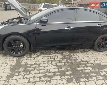 Черный Хендай Соната, объемом двигателя 2.4 л и пробегом 97 тыс. км за 10700 $, фото 6 на Automoto.ua