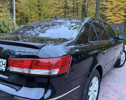 Черный Хендай Соната, объемом двигателя 0 л и пробегом 210 тыс. км за 6550 $, фото 3 на Automoto.ua
