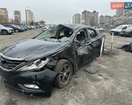 Черный Хендай Соната, объемом двигателя 2.36 л и пробегом 260 тыс. км за 2000 $, фото 2 на Automoto.ua