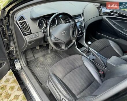 Хендай Соната 2010 в Харькове на Automoto.ua Черный Хендай Соната, объемом двигателя 2 л и пробегом 38 тыс. км за 11300 $, фото 17 на Automoto.ua