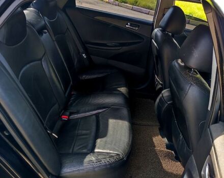 Чорний Хендай Соната, об'ємом двигуна 2 л та пробігом 216 тис. км за 7650 $, фото 11 на Automoto.ua