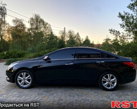 Черный Хендай Соната, объемом двигателя 2.4 л и пробегом 173 тыс. км за 9200 $, фото 5 на Automoto.ua