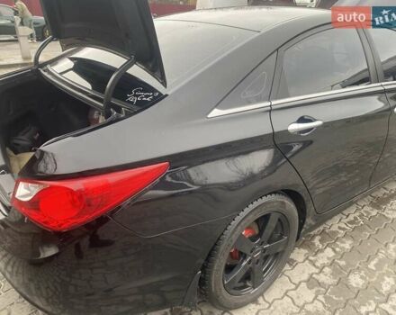 Черный Хендай Соната, объемом двигателя 2.4 л и пробегом 97 тыс. км за 10700 $, фото 9 на Automoto.ua