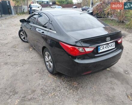 Черный Хендай Соната, объемом двигателя 2 л и пробегом 200 тыс. км за 7000 $, фото 3 на Automoto.ua