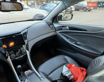 Черный Хендай Соната, объемом двигателя 2.4 л и пробегом 270 тыс. км за 9200 $, фото 34 на Automoto.ua