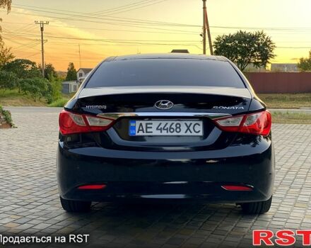 Черный Хендай Соната, объемом двигателя 2.4 л и пробегом 173 тыс. км за 9200 $, фото 4 на Automoto.ua