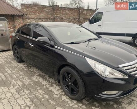 Черный Хендай Соната, объемом двигателя 2.4 л и пробегом 97 тыс. км за 10700 $, фото 3 на Automoto.ua