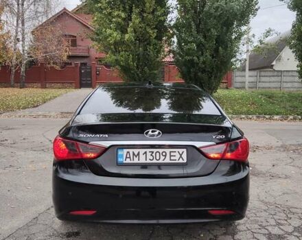 Черный Хендай Соната, объемом двигателя 2 л и пробегом 216 тыс. км за 7499 $, фото 4 на Automoto.ua