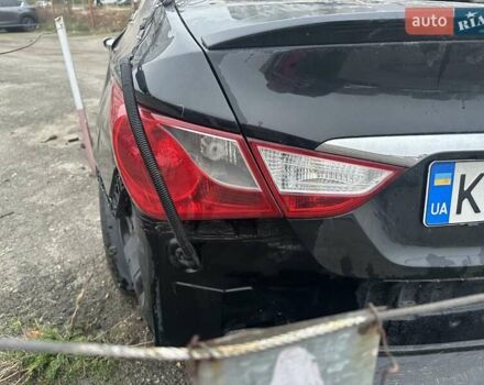 Черный Хендай Соната, объемом двигателя 2.36 л и пробегом 260 тыс. км за 2000 $, фото 8 на Automoto.ua