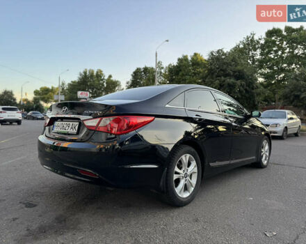 Черный Хендай Соната, объемом двигателя 2.4 л и пробегом 270 тыс. км за 9200 $, фото 10 на Automoto.ua