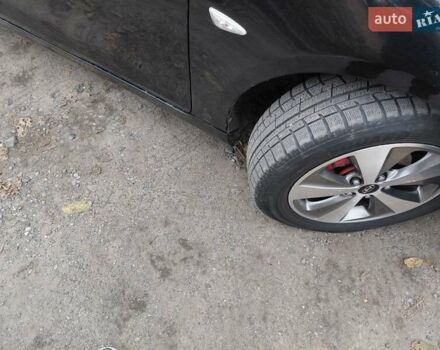 Черный Хендай Соната, объемом двигателя 2 л и пробегом 200 тыс. км за 7000 $, фото 7 на Automoto.ua