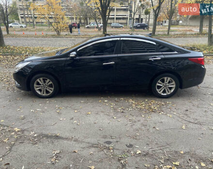 Черный Хендай Соната, объемом двигателя 2 л и пробегом 330 тыс. км за 7400 $, фото 6 на Automoto.ua