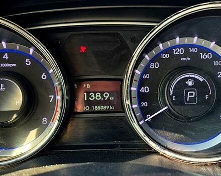 Черный Хендай Соната, объемом двигателя 2 л и пробегом 190 тыс. км за 7500 $, фото 11 на Automoto.ua