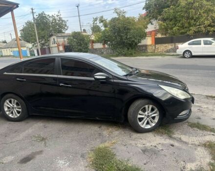 Черный Хендай Соната, объемом двигателя 2 л и пробегом 170 тыс. км за 6100 $, фото 2 на Automoto.ua