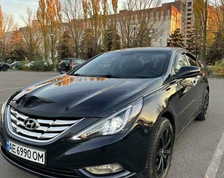 Черный Хендай Соната, объемом двигателя 2 л и пробегом 216 тыс. км за 8750 $, фото 1 на Automoto.ua
