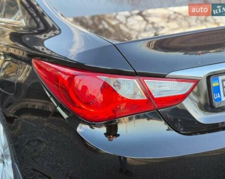 Чорний Хендай Соната, об'ємом двигуна 2.36 л та пробігом 260 тис. км за 8700 $, фото 15 на Automoto.ua