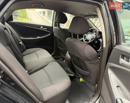 Черный Хендай Соната, объемом двигателя 2 л и пробегом 200 тыс. км за 5999 $, фото 37 на Automoto.ua