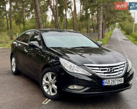 Черный Хендай Соната, объемом двигателя 2 л и пробегом 118 тыс. км за 9500 $, фото 9 на Automoto.ua