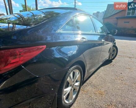 Черный Хендай Соната, объемом двигателя 2.36 л и пробегом 118 тыс. км за 9600 $, фото 110 на Automoto.ua