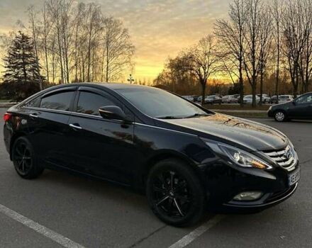 Черный Хендай Соната, объемом двигателя 2 л и пробегом 216 тыс. км за 8750 $, фото 2 на Automoto.ua