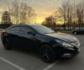 Черный Хендай Соната, объемом двигателя 2 л и пробегом 216 тыс. км за 8750 $, фото 2 на Automoto.ua