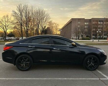 Черный Хендай Соната, объемом двигателя 2 л и пробегом 216 тыс. км за 8750 $, фото 5 на Automoto.ua