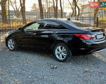 Чорний Хендай Соната, об'ємом двигуна 2.36 л та пробігом 260 тис. км за 8700 $, фото 4 на Automoto.ua