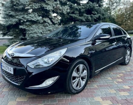 Черный Хендай Соната, объемом двигателя 2 л и пробегом 215 тыс. км за 9500 $, фото 1 на Automoto.ua