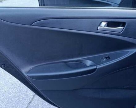 Хендай Соната 2011 в Желтых Водах на Automoto.ua Черный Хендай Соната, объемом двигателя 2 л и пробегом 133 тыс. км за 7800 $, фото 13 на Automoto.ua