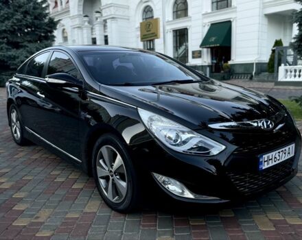Черный Хендай Соната, объемом двигателя 2 л и пробегом 215 тыс. км за 9500 $, фото 13 на Automoto.ua