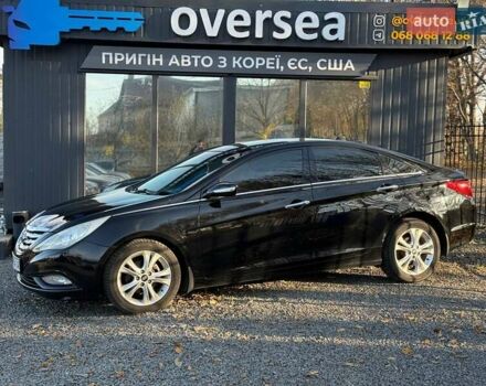 Чорний Хендай Соната, об'ємом двигуна 2.36 л та пробігом 260 тис. км за 8700 $, фото 2 на Automoto.ua
