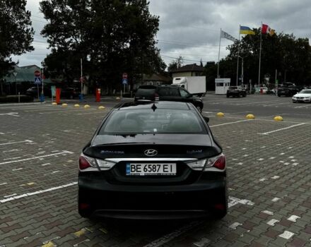 Чорний Хендай Соната, об'ємом двигуна 2.4 л та пробігом 260 тис. км за 8300 $, фото 2 на Automoto.ua