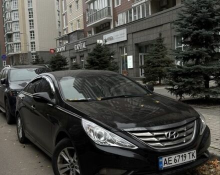 Черный Хендай Соната, объемом двигателя 2 л и пробегом 300 тыс. км за 6000 $, фото 2 на Automoto.ua