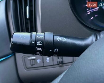 Чорний Хендай Соната, об'ємом двигуна 2.36 л та пробігом 198 тис. км за 8990 $, фото 40 на Automoto.ua