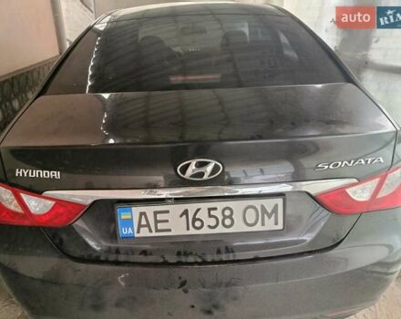 Черный Хендай Соната, объемом двигателя 2 л и пробегом 166 тыс. км за 9500 $, фото 7 на Automoto.ua