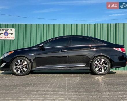 Чорний Хендай Соната, об'ємом двигуна 2.36 л та пробігом 198 тис. км за 8990 $, фото 4 на Automoto.ua