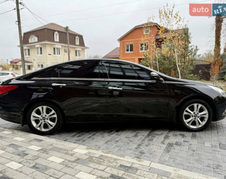 Черный Хендай Соната, объемом двигателя 2.4 л и пробегом 188 тыс. км за 12000 $, фото 11 на Automoto.ua