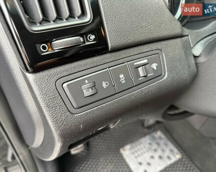 Черный Хендай Соната, объемом двигателя 2.4 л и пробегом 188 тыс. км за 12000 $, фото 21 на Automoto.ua