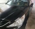 Черный Хендай Соната, объемом двигателя 2 л и пробегом 166 тыс. км за 9500 $, фото 3 на Automoto.ua