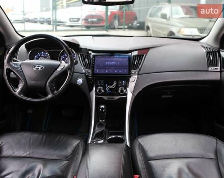 Хендай Соната 2012 в Киеве на Automoto.ua Черный Хендай Соната, объемом двигателя 2 л и пробегом 180 тыс. км за 9000 $, фото 13 на Automoto.ua
