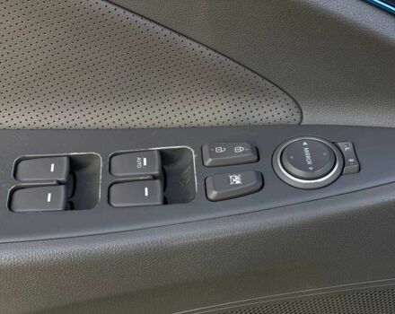 Черный Хендай Соната, объемом двигателя 2.4 л и пробегом 198 тыс. км за 8990 $, фото 12 на Automoto.ua