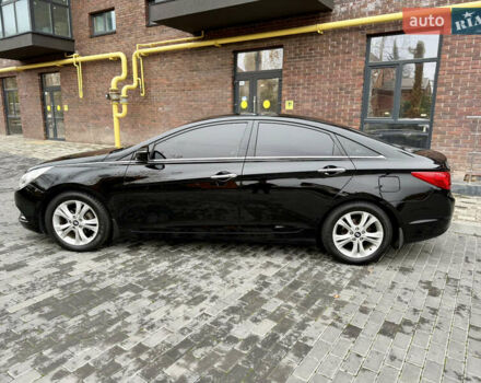 Черный Хендай Соната, объемом двигателя 2.4 л и пробегом 188 тыс. км за 12000 $, фото 2 на Automoto.ua