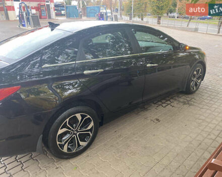 Чорний Хендай Соната, об'ємом двигуна 2 л та пробігом 200 тис. км за 9000 $, фото 3 на Automoto.ua